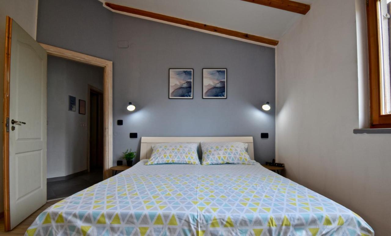 Relaxing Holiday House With Terrace Sea View Medulin Exterior photo