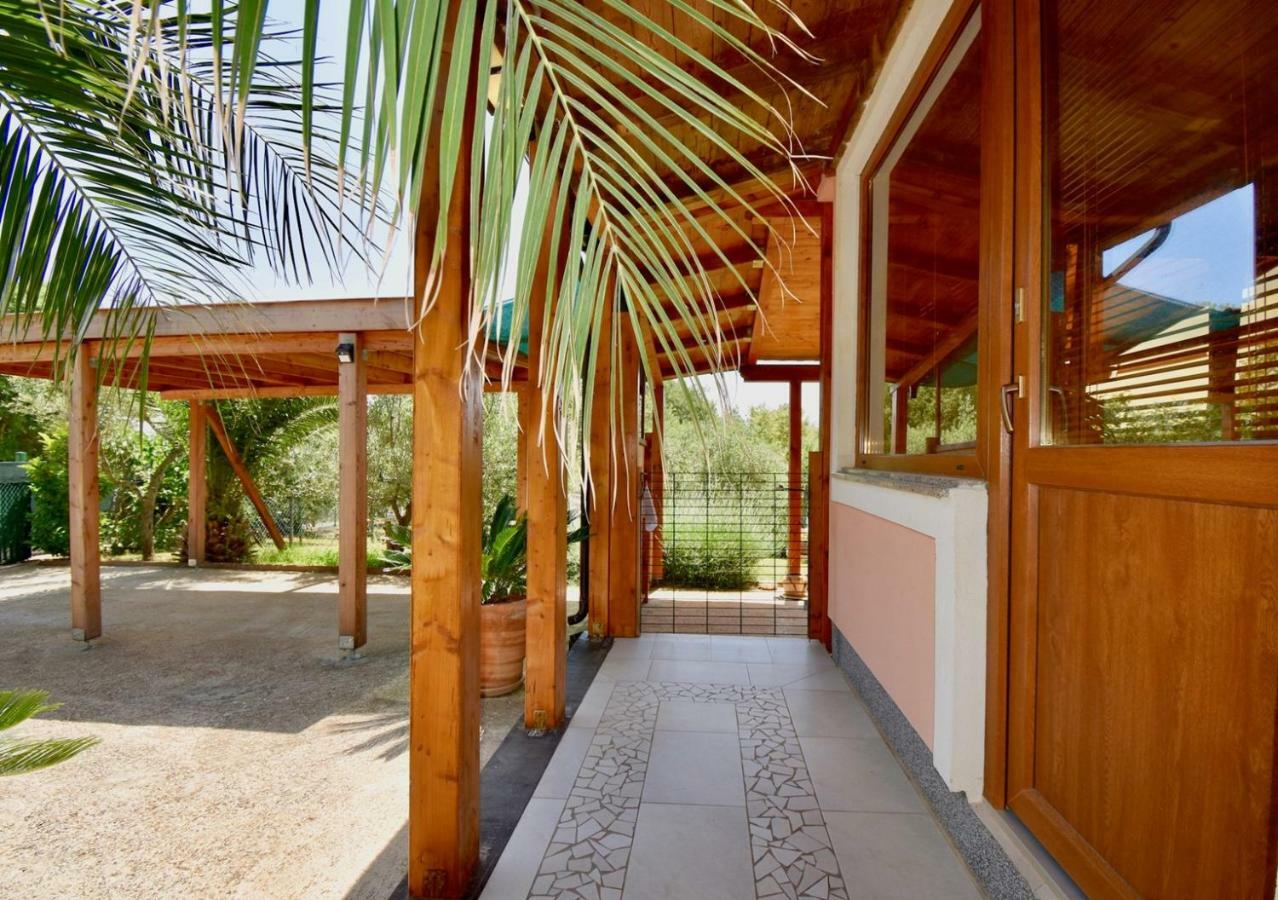 Relaxing Holiday House With Terrace Sea View Medulin Exterior photo